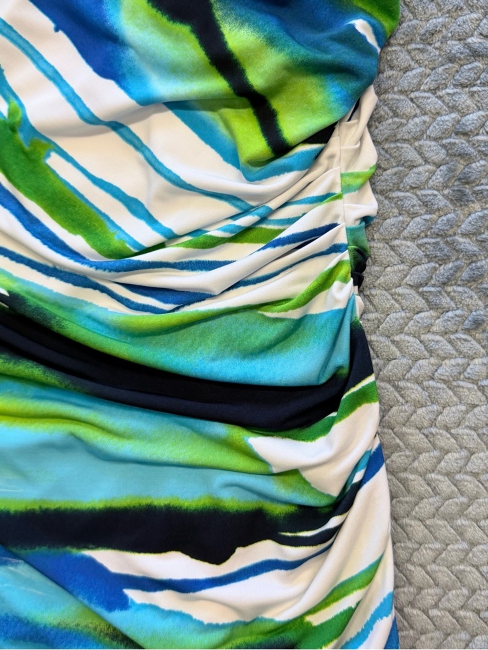 Joseph Ribkoff Abstract Multi-Color Ruched Sheath Dress Size 14 - Picture 3 of 10